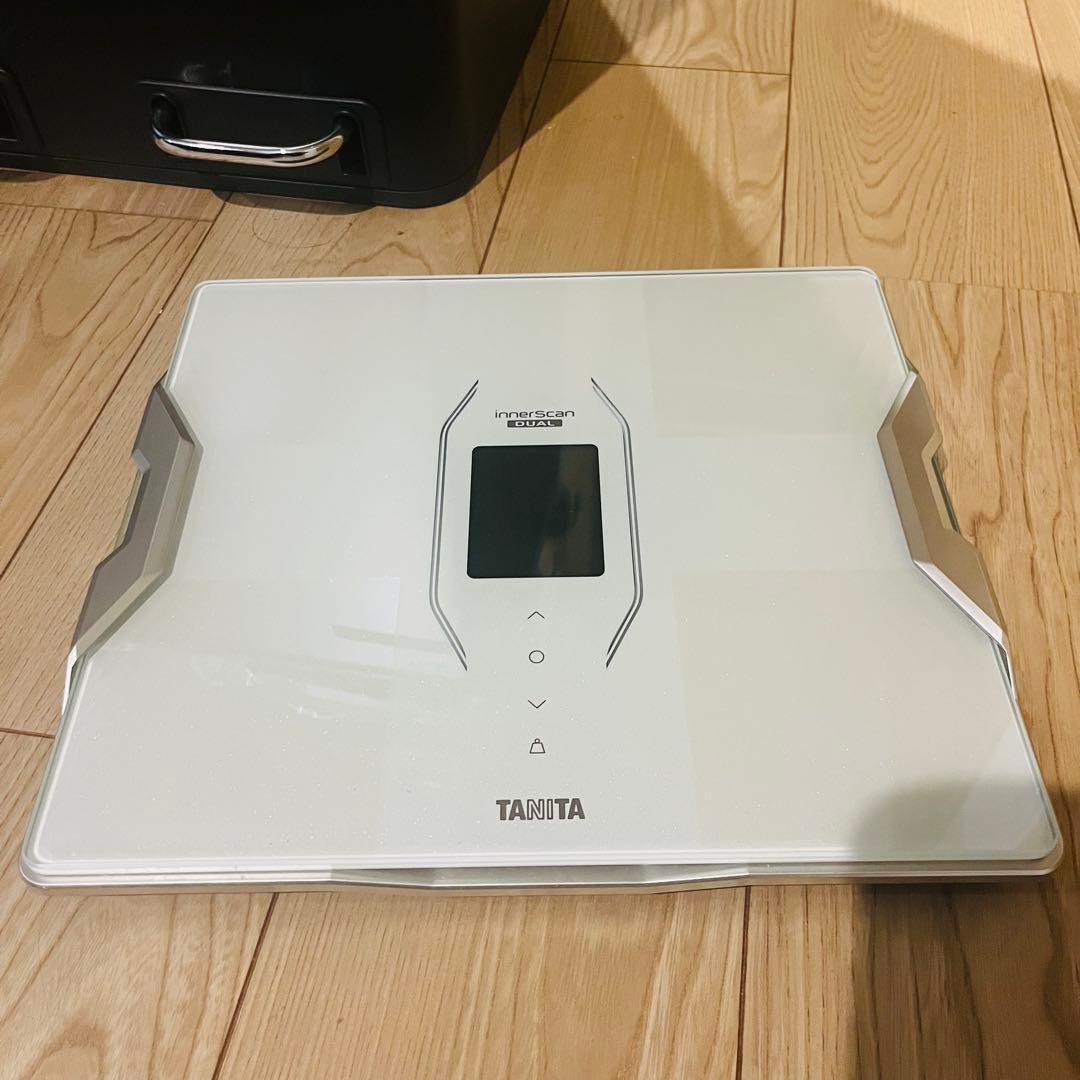 タニタ 体組成計 スマホ連動 日本製 RD-915L- ホワイト 50g単位測定