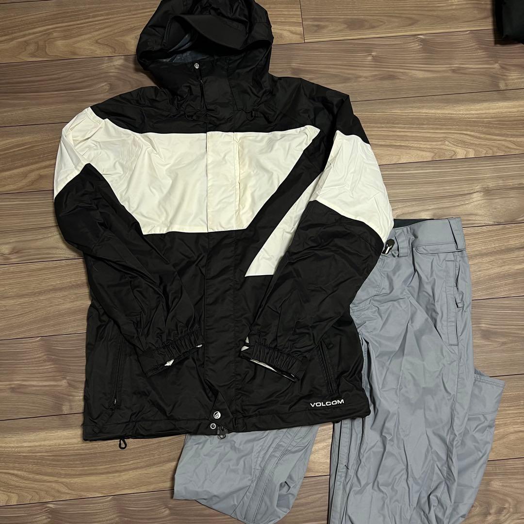 VOLCOM 上下スノボウェア