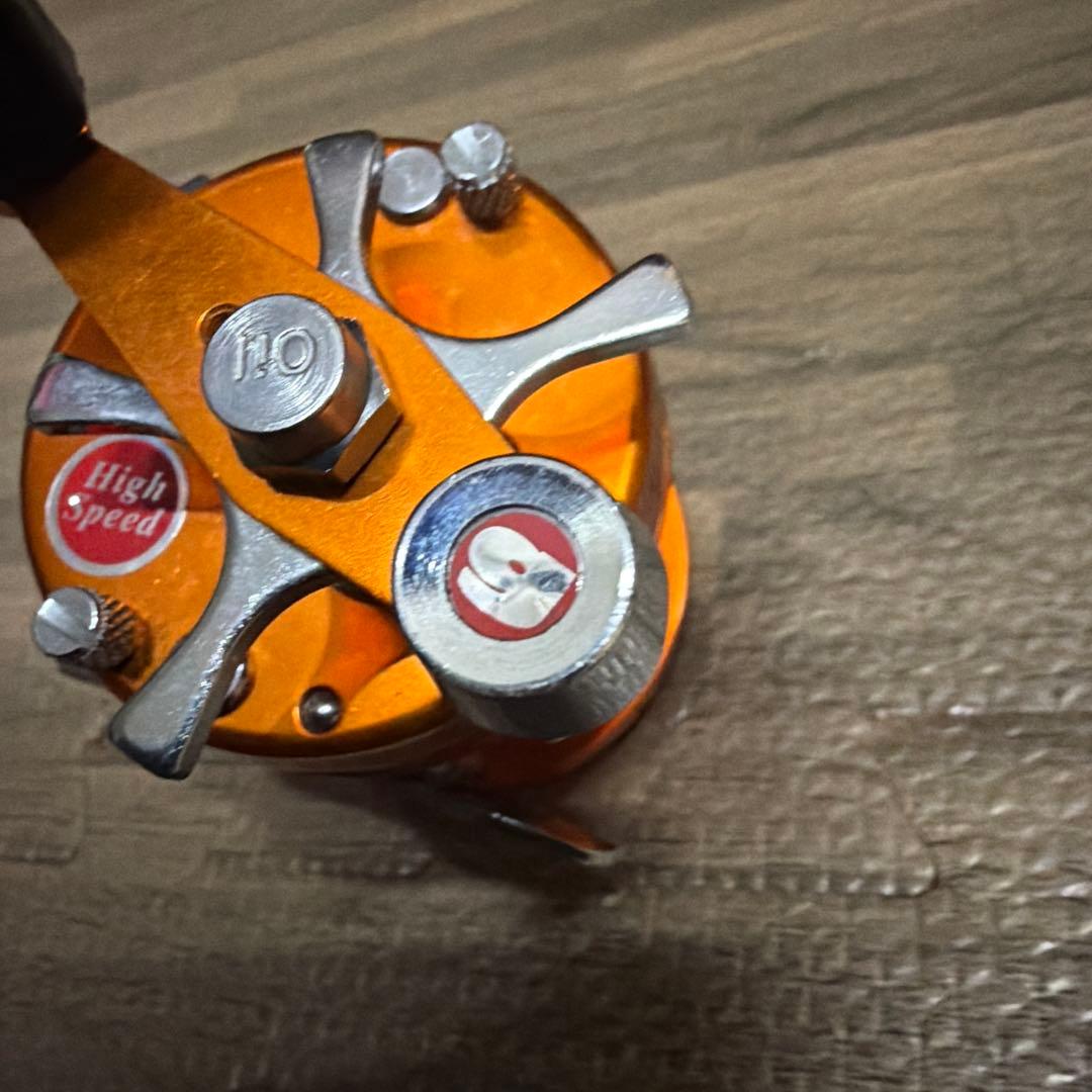 ABUアンバサダー1500cサンセットオレンジ　復刻モデル