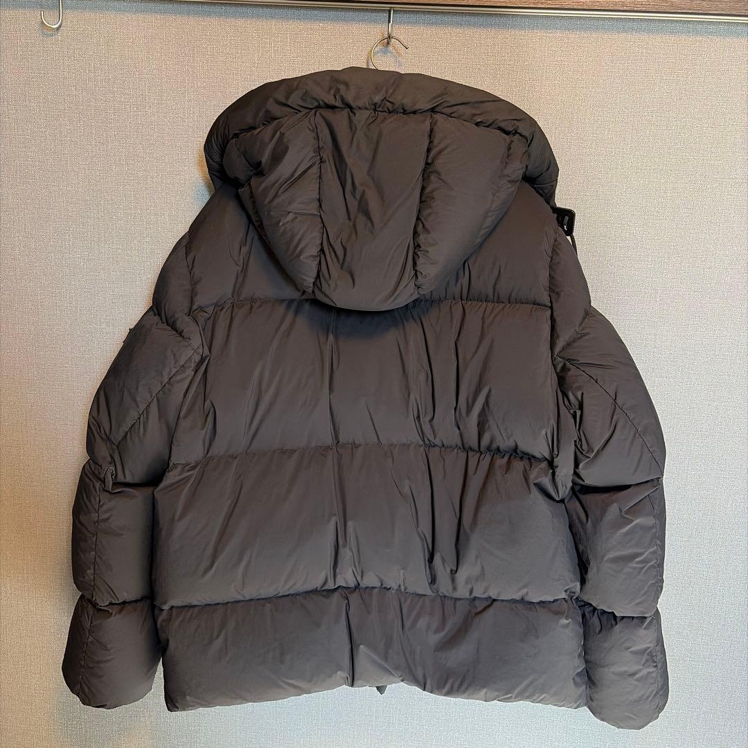 TATRAS ブラック ダウンジャケット フード付き ゴフィ