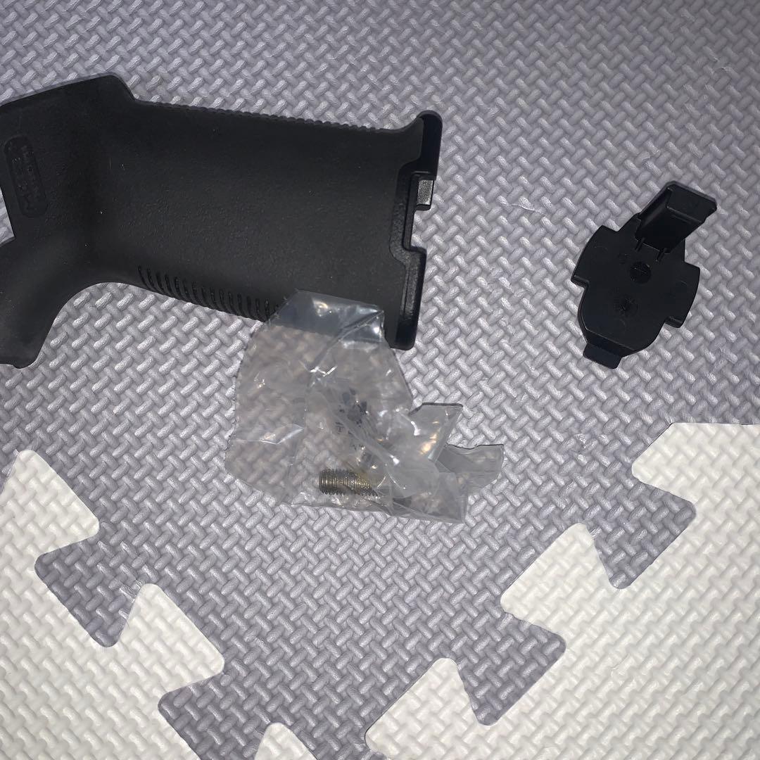 マグプル　ストック　グリップ　実物