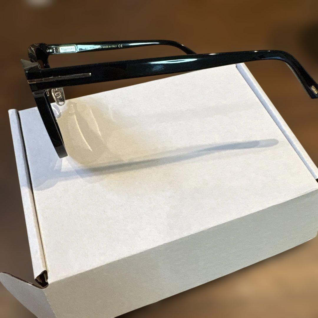 美品・TOM FORD TF891-K 01A 59▫︎19 サングラス 黒