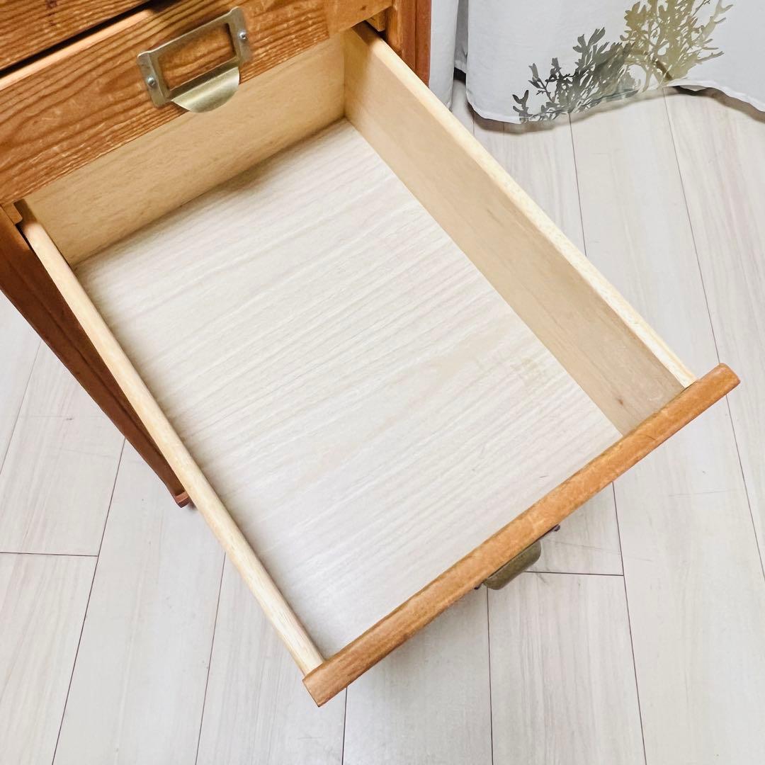 アンティーク調 木製多段チェスト（4段/キャスター付）天然木 道具入れ 書類棚