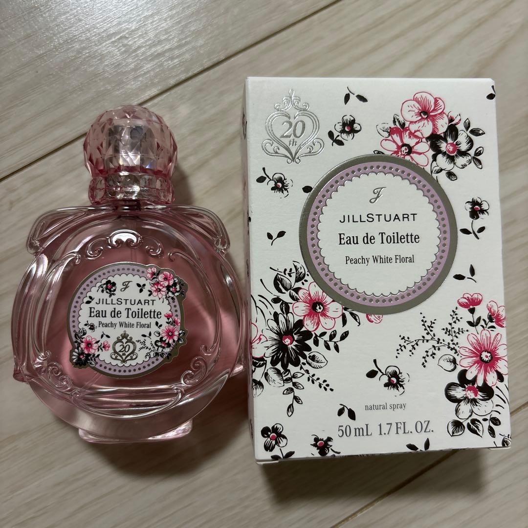 ピーチーホワイトフローラルオードトワレ