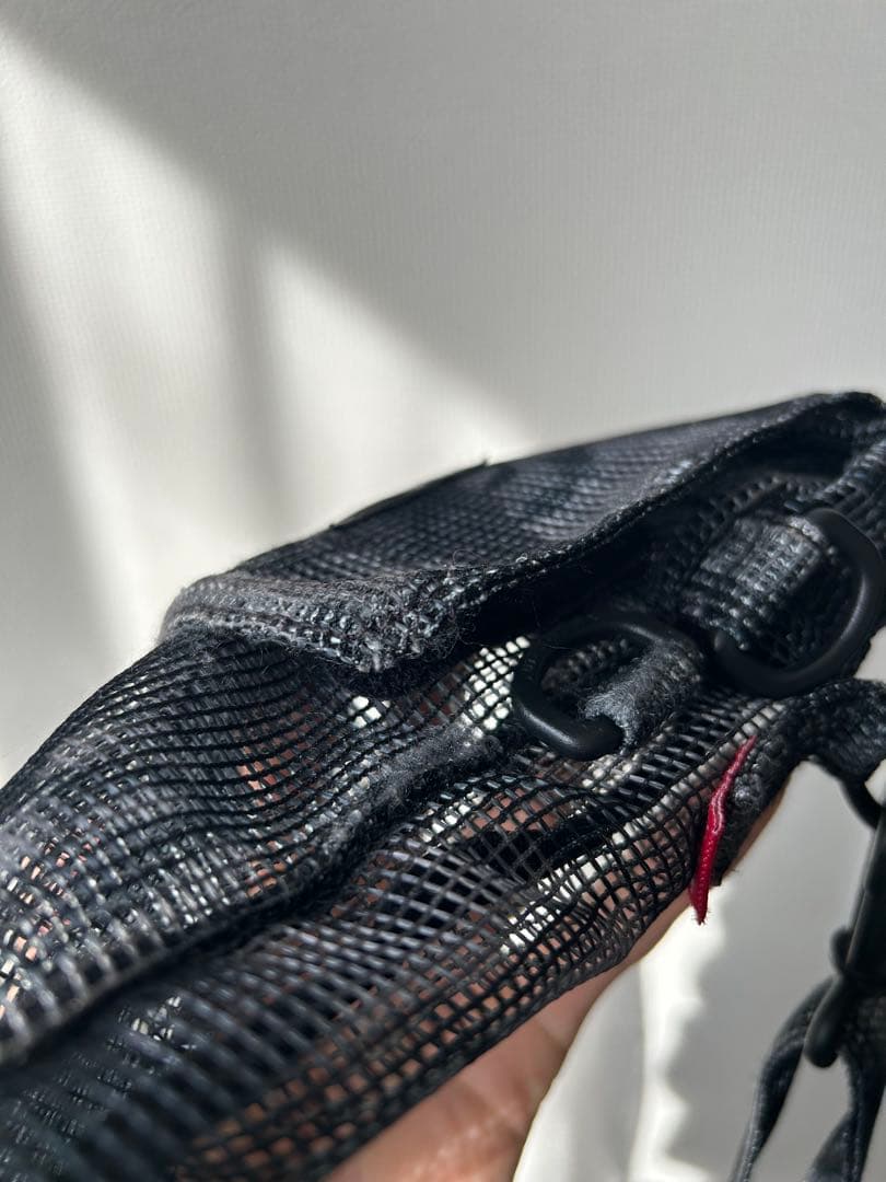 t*i様 south2west8×supreme サコッシュ