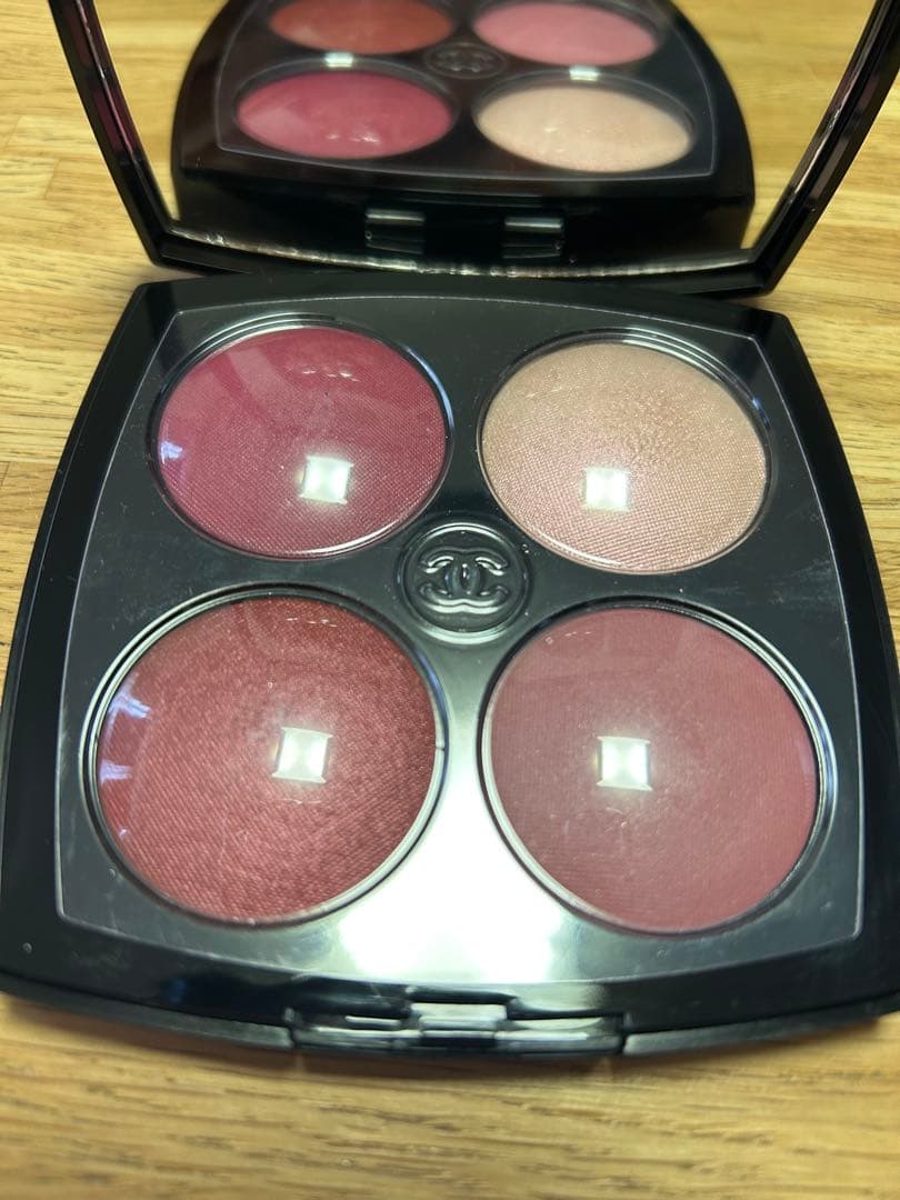 CHANEL アイシャドウパレット 完売限定品