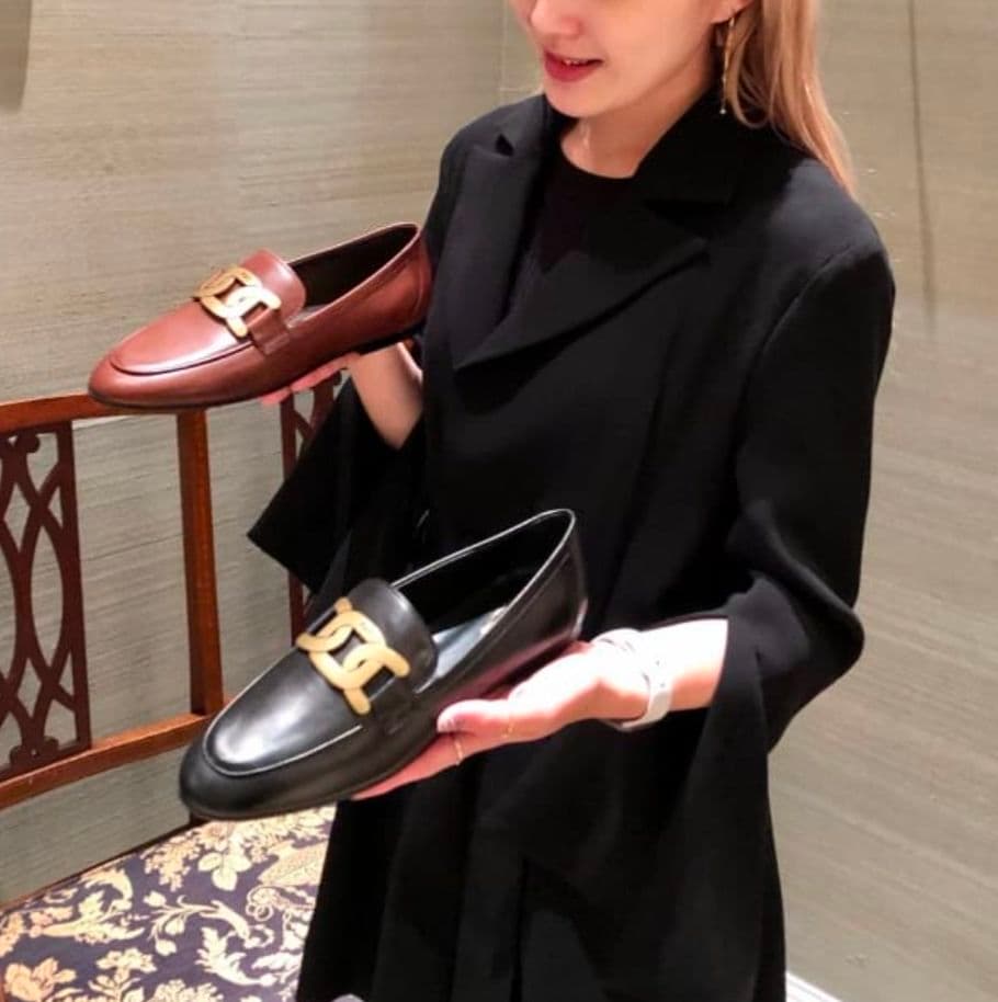 TOD'S ケイト レザー ローファー
