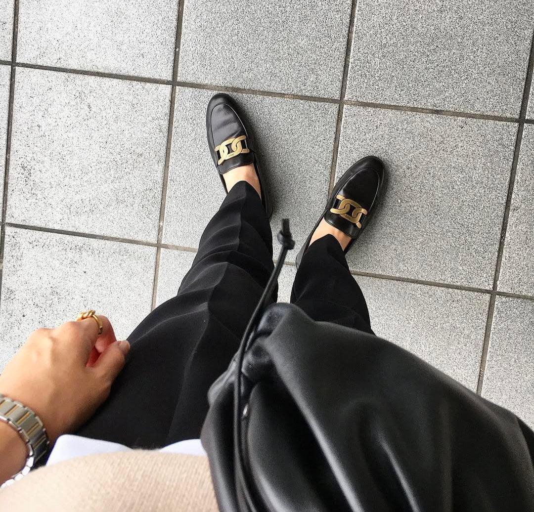 TOD'S ケイト レザー ローファー