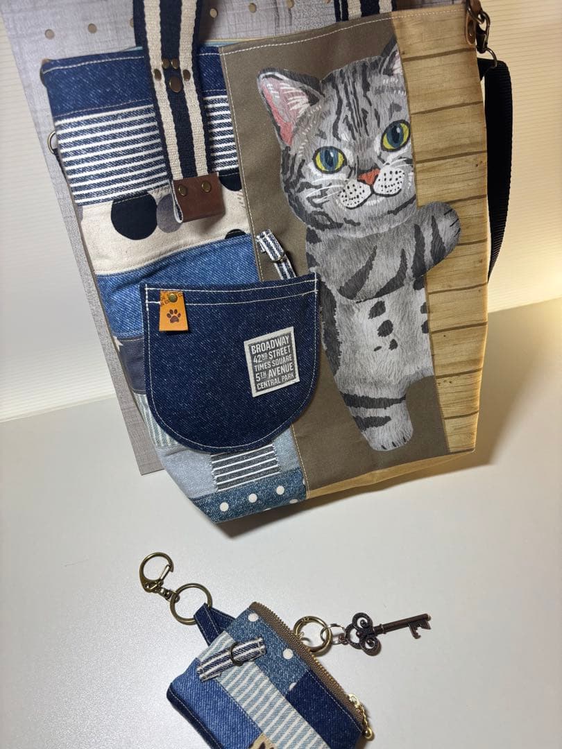 I*様 ひょっこり猫ちゃんのデニム風パッチワーク★トートバッグ＆キーケース　サコ