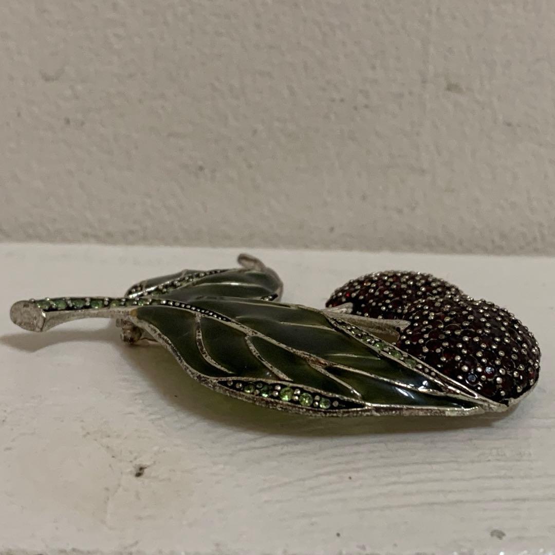MONET VINTAGE チェリー リーフモチーフ ストーン装飾 ピンブローチ