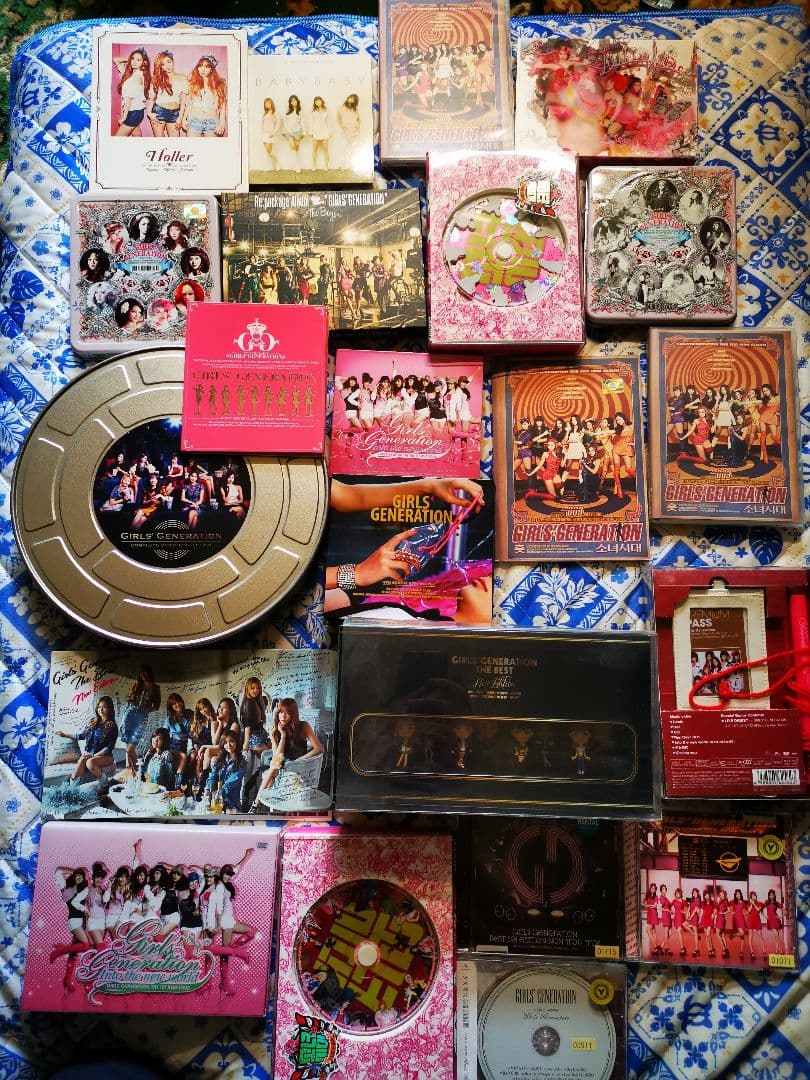 韓国K-POP　少女時代　大量CDセット　シングル+アルバム