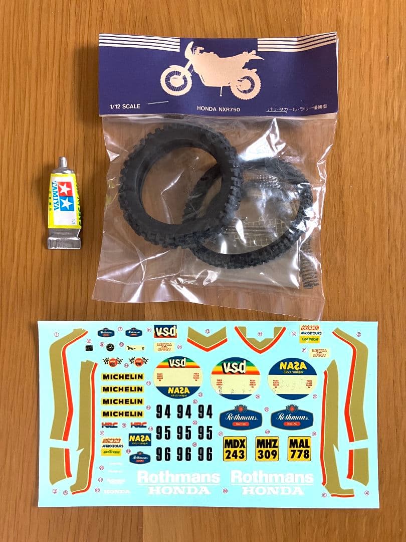 TAMIYA 1/12 ホンダ NXR 750 プラモデル