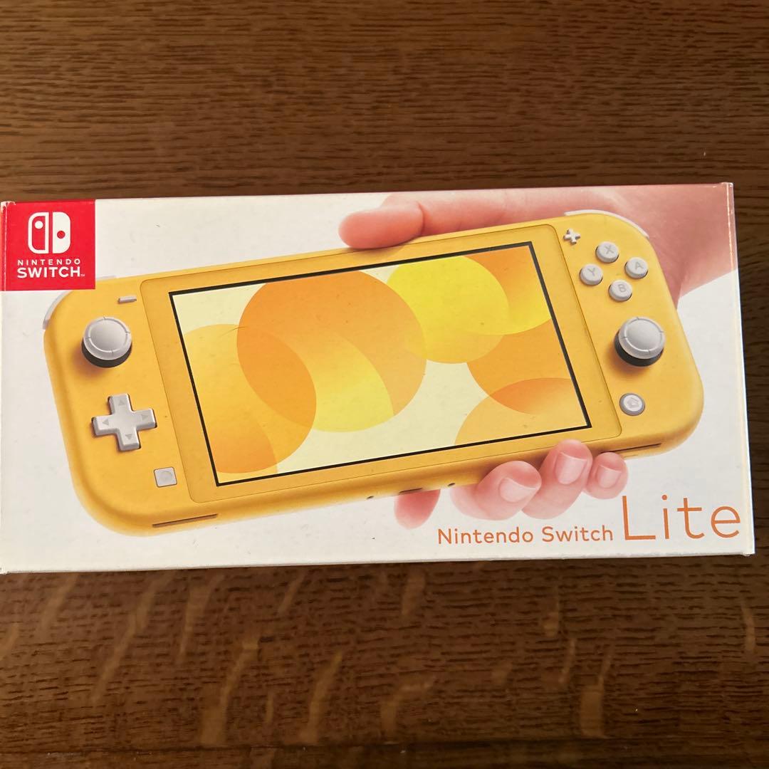 な*ん様 Nintendo Switch Lite イエロー 本体