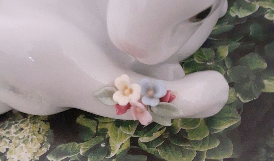 リアドロ　美品　花飾りウサギ
