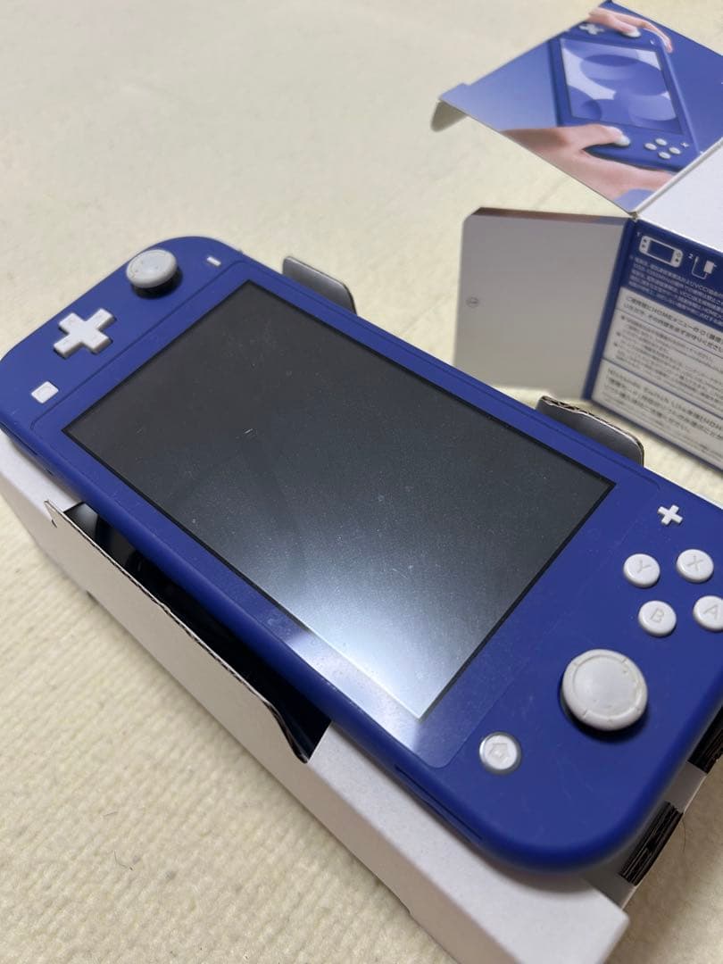 Nintendo Switch Lite Blue 本体