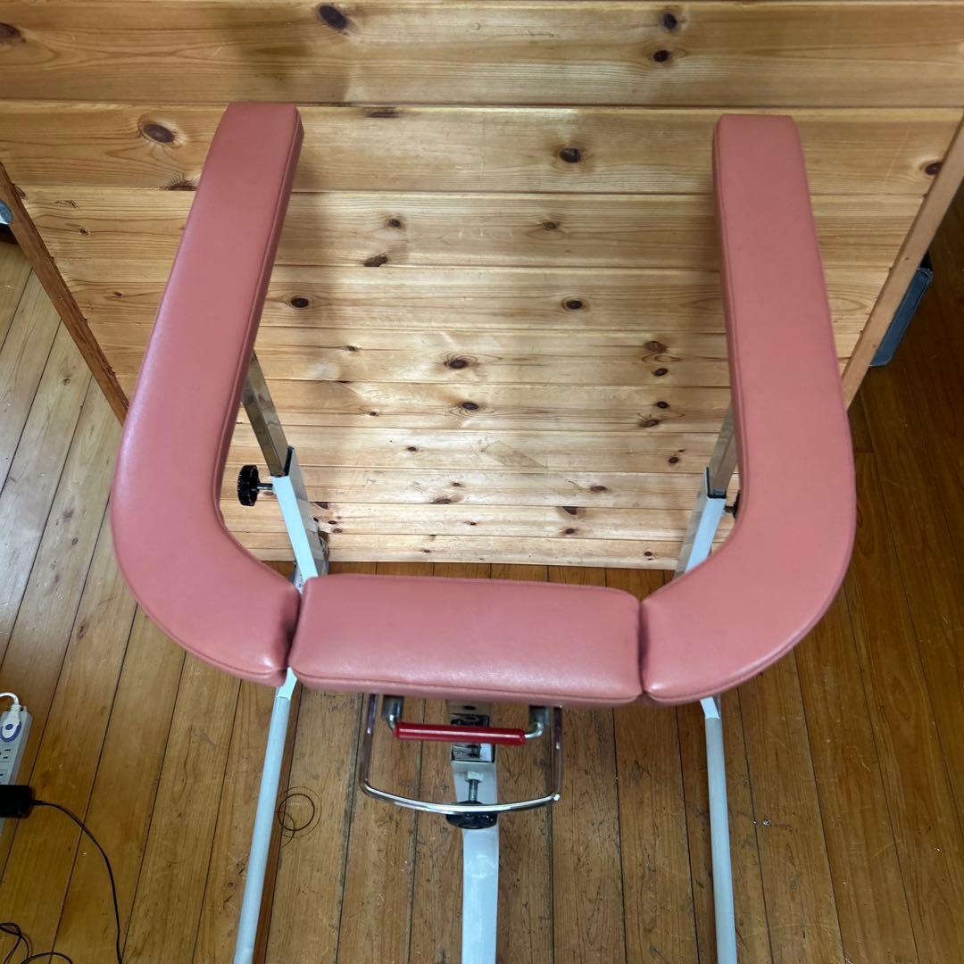 介護用４輪歩行器　日進医療器TY157