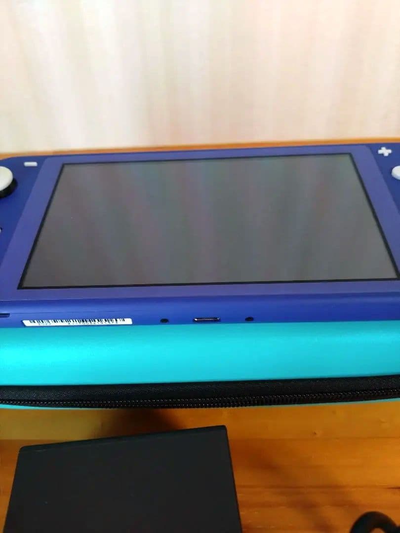 スイッチライト　青 充電器・ケース付　初期化済 使用少ない美品です！