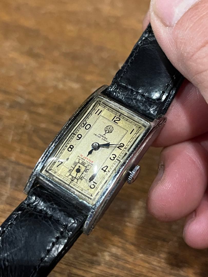 ヴィンテージ　MADE IN SWISS レクタンギュラー カーベックス 手巻