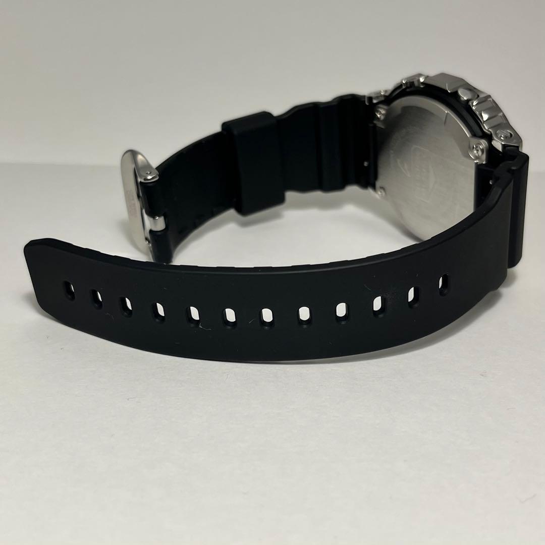美品✨ G-SHOCK GM-5600 シルバー デジタル メタル メンズ腕時計
