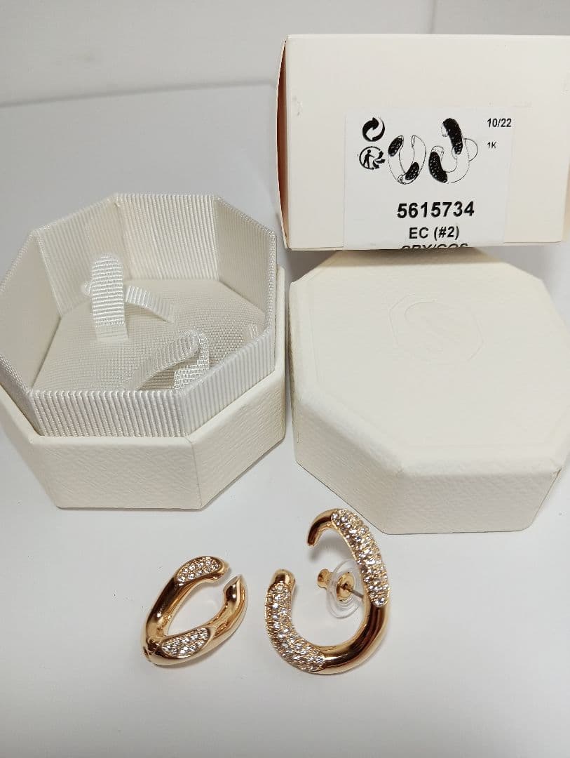 スワロフスキー　デクステラ　イヤーカフセット　ピアス　5615734　ゴールド