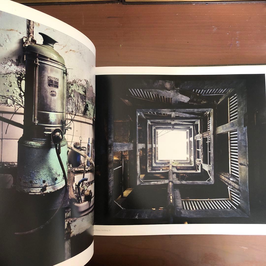 (希少写真集) 未開封 軍艦島 Gunkanjima 端島 (洋書) 初版