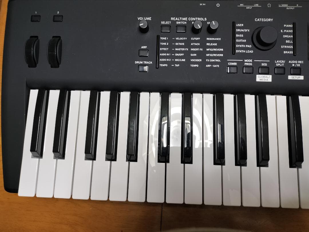 美品KORG KROSS2黒 61鍵 シンセサイザー＋付属品5点セット