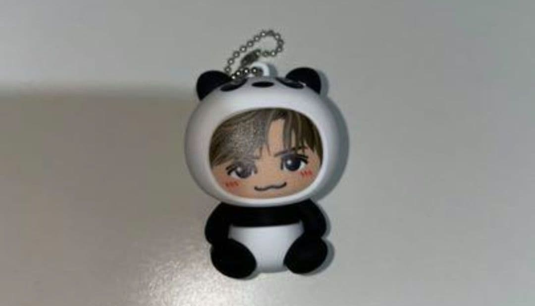 岩田剛典 着ぐるみキーホルダー パンダ