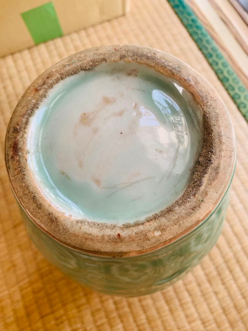 中国清時代豆青釉花瓶