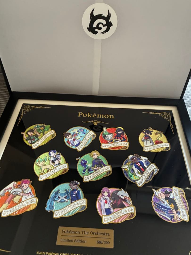 超激レア　ポケモンオーケストラ　韓国 トレーナーリミテッドバッジ額　300個限定