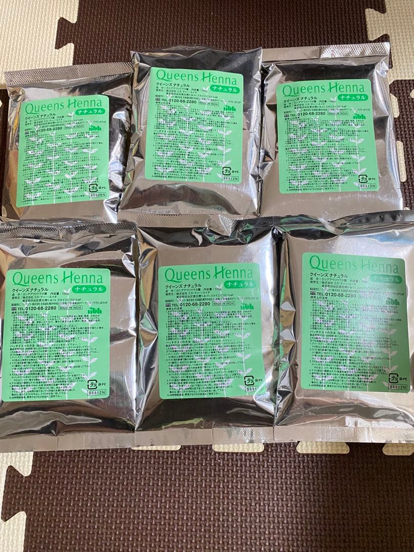 クイーンズヘナ　新品未開封　ブラシ付き