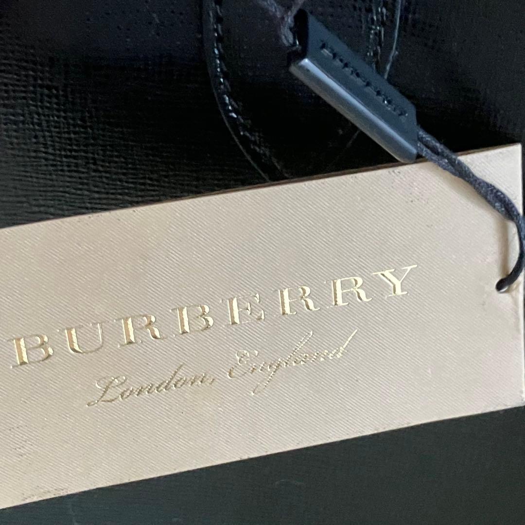 バーバリー　訳あり　タグ付き未使用　2WAY 保存袋　化粧箱　ビジネス　トート