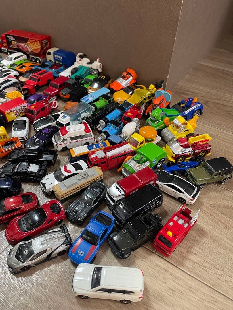 トミカ　カーズ　ミニカー　約150台 まとめ売り　（廃盤レア含む）