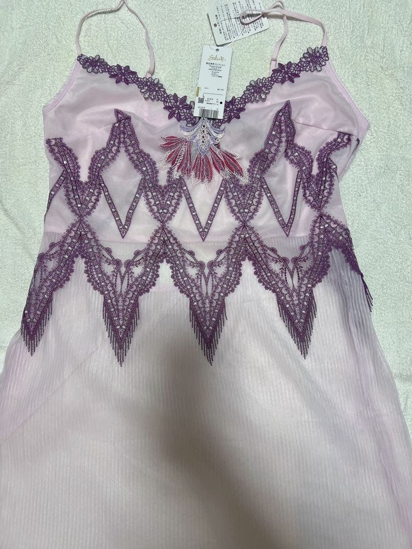 限定価格❗️ サルート★王家の紋章　店舗限定スリップドレスL