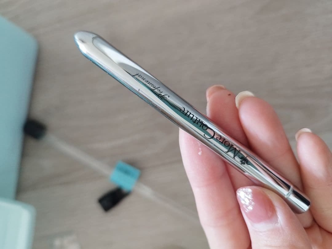 未使用近い　More Couture　スカルプ筆