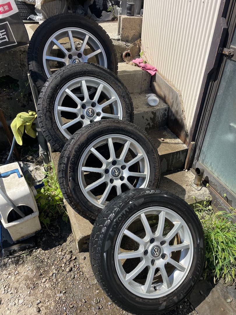 値下げ中‼️Volkswagen 16インチアルミ　 Yokohamaタイヤ付き