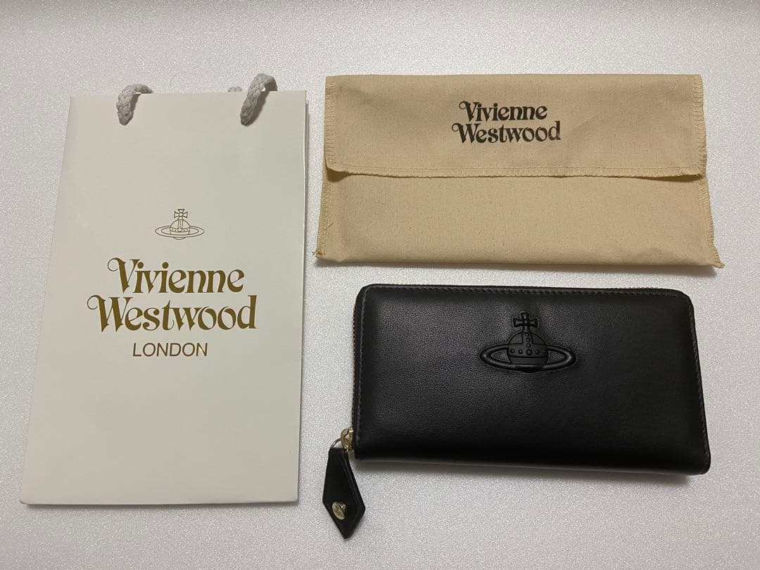 【新品未使用】ヴィヴィアンウエストウッド　ブラック長財布　955VW309
