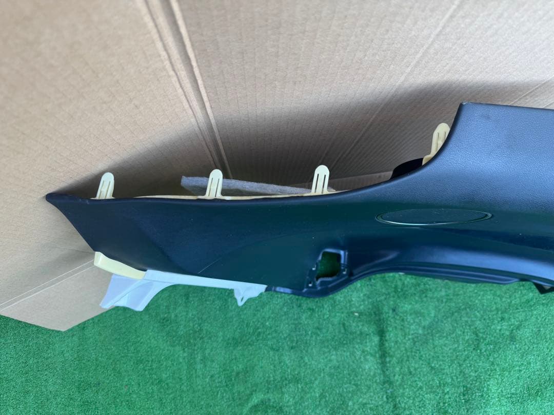 トヨタ　レクサス　lc500 lc500hクーペ　リアクォータートリムパネル