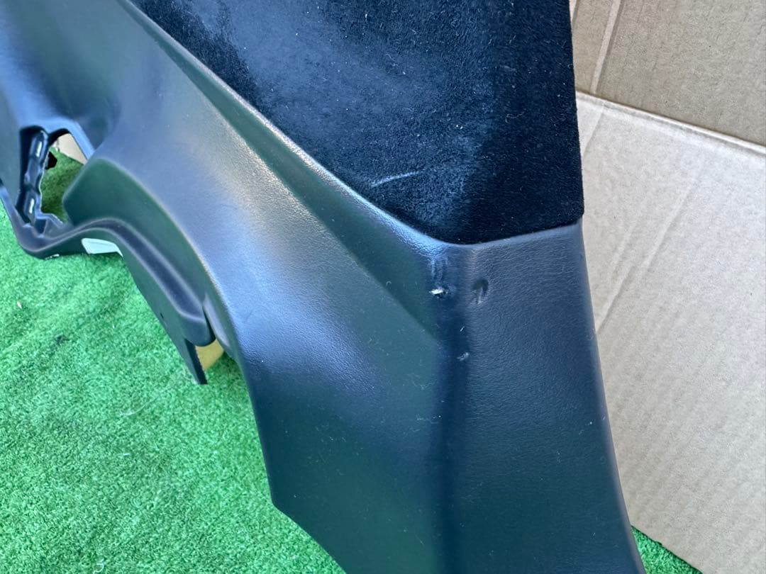 トヨタ　レクサス　lc500 lc500hクーペ　リアクォータートリムパネル