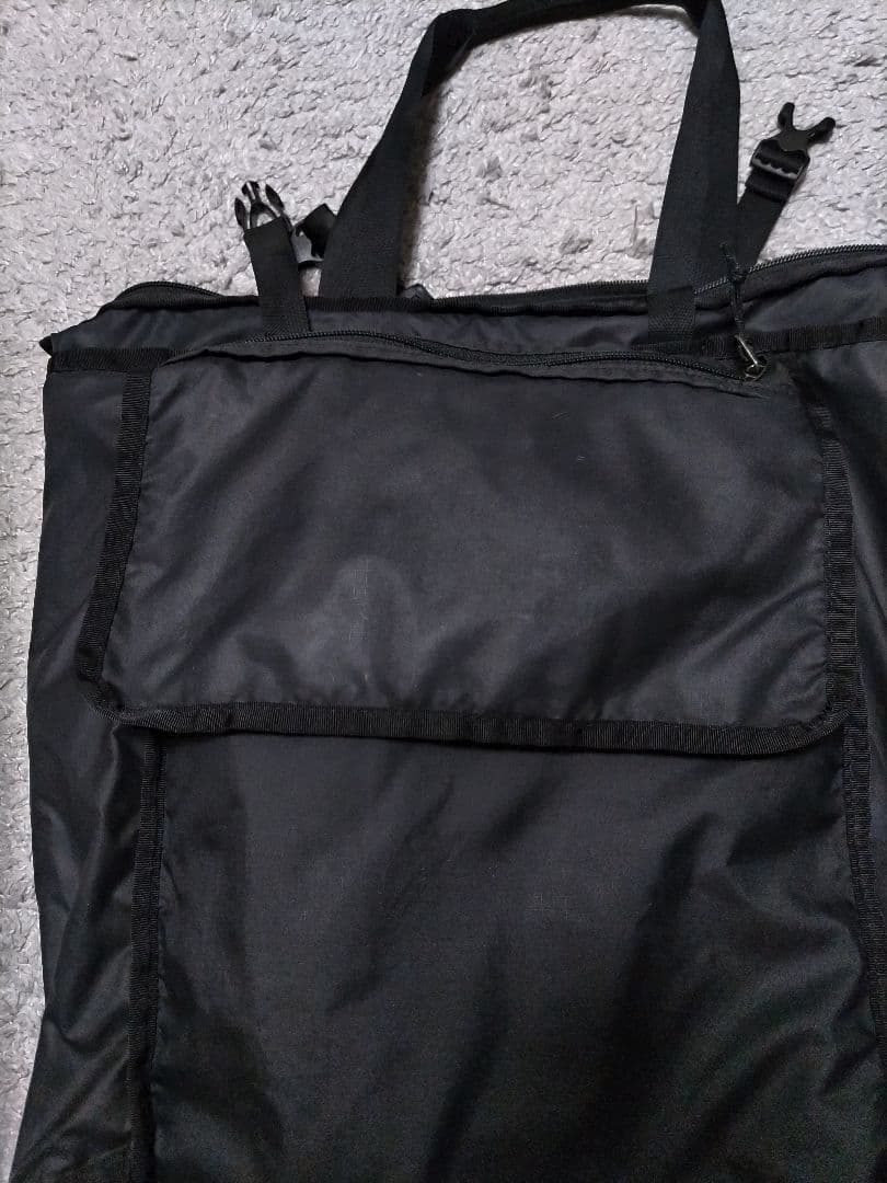 パタゴニア　48809 ウルトラライトブラックホールトートパック　黒