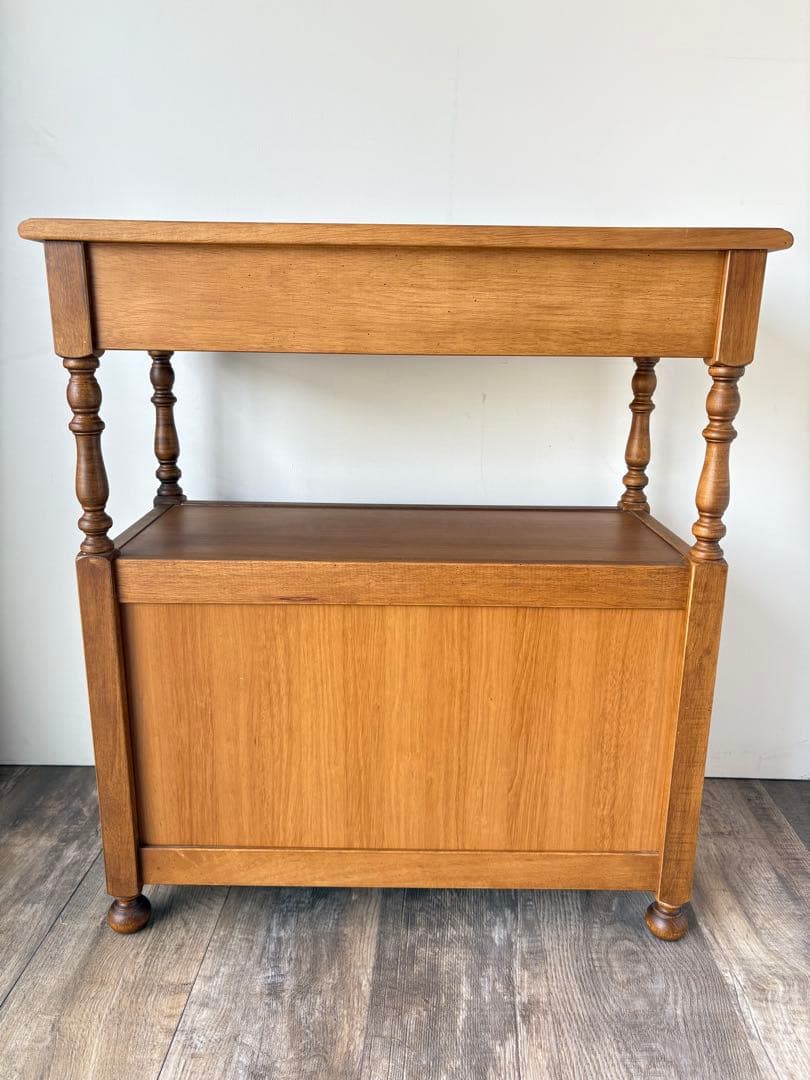 カリモク　アンティーク調　サイドボード　ヴィンテージ　カントリー　ラバートリー