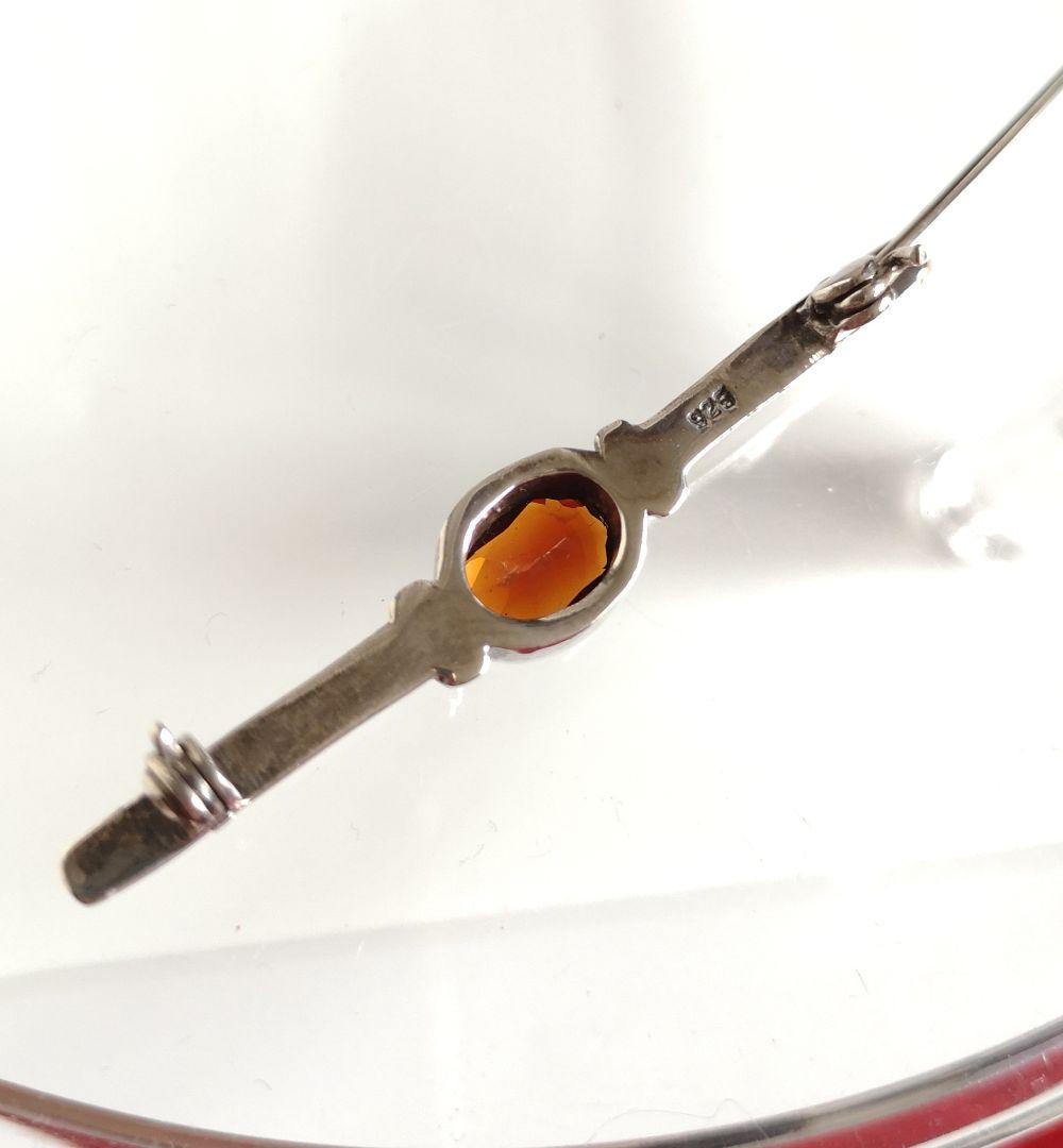 ヴィンテージ シルバー製 ブローチ 宝石 ガーネット アールデコフォルム 697