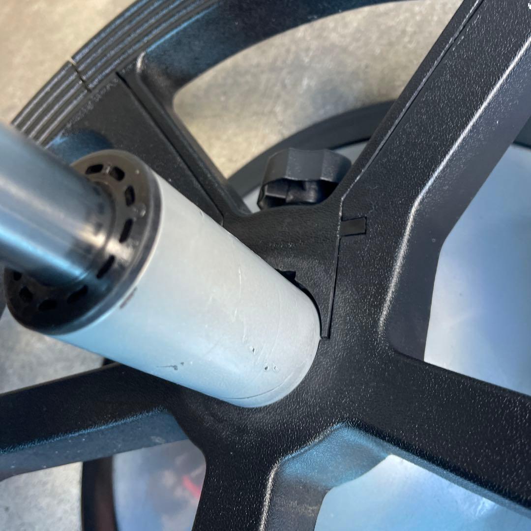 ayur chair アーユルチェア ルナ　足置きリング付　丸ベースタイプ