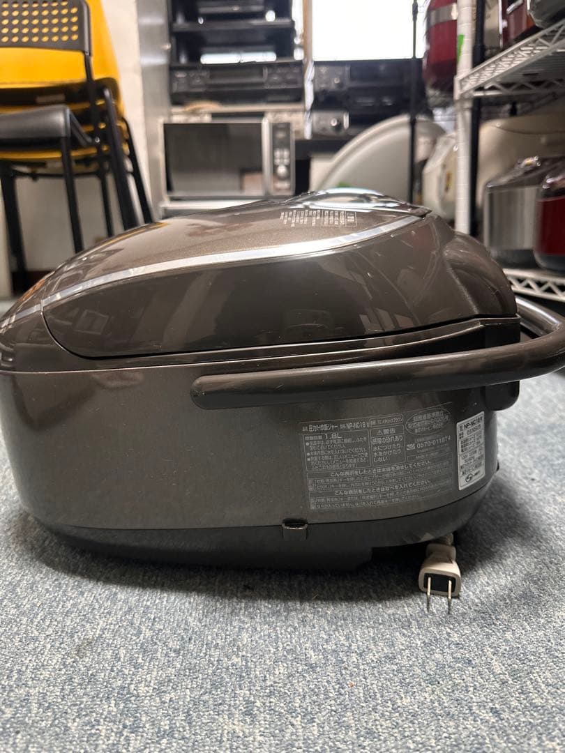 象印 (ZOJIRUSHI) の圧力IH炊飯ジャー「極め炊き」NP-NC18型