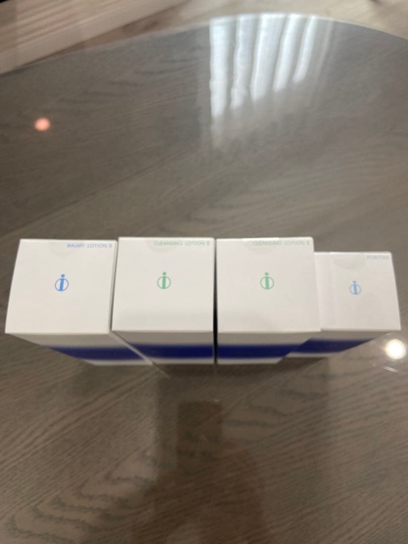 イナータス　基礎化粧品