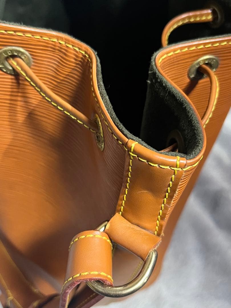 ルイ・ヴィトン エピ ノエ ジパングゴールド