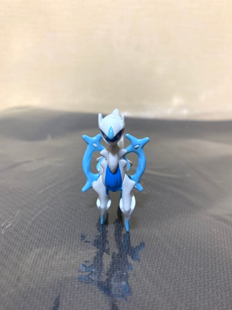 【激レア】モンコレ アルセウス こおり ゴースト ひこう　　TOMY フィギュア