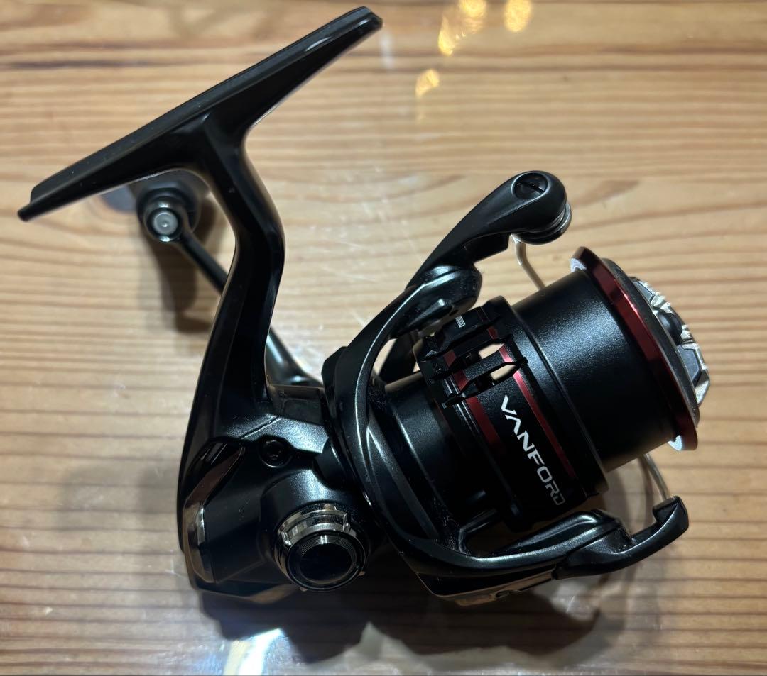 シマノ　20 VANFORD C2000SHG スピニングリール