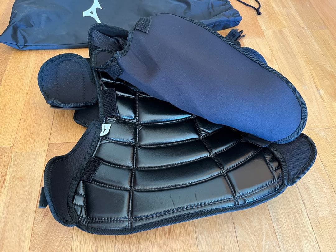 ★Mizuno 硬式・軟式兼用　審判用防具★