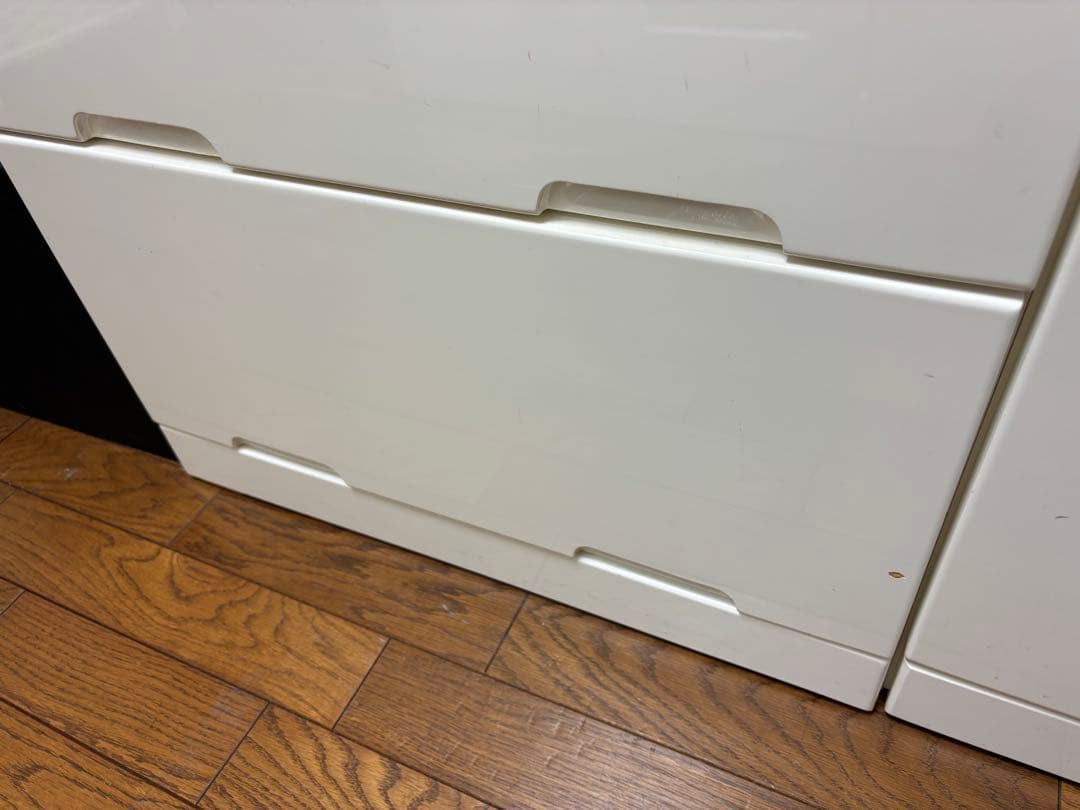 がじら　ニトリ　白　ブレザータンス　引き出し有