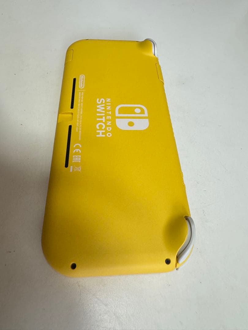 Nintendo Switch Lite イエロー本体+ACアダプター+箱